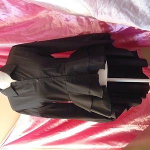 Akira brand black high low long sleeve top in size small🔥🔥